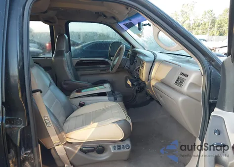 2002 Ford Excursion Limited from USA, damaged, VIN 1FMNU42F92EC84765